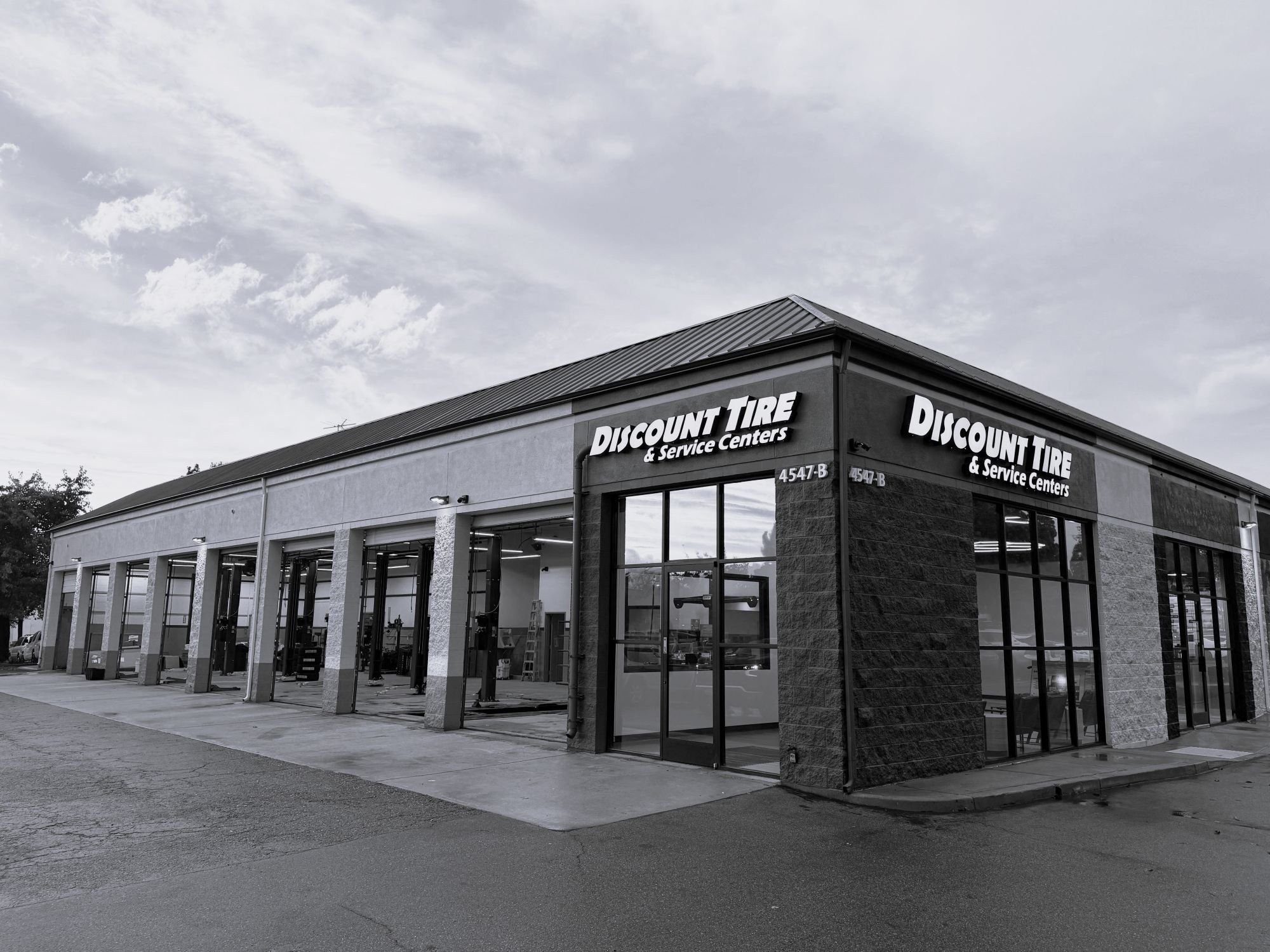 Discount Tire & Service Centers