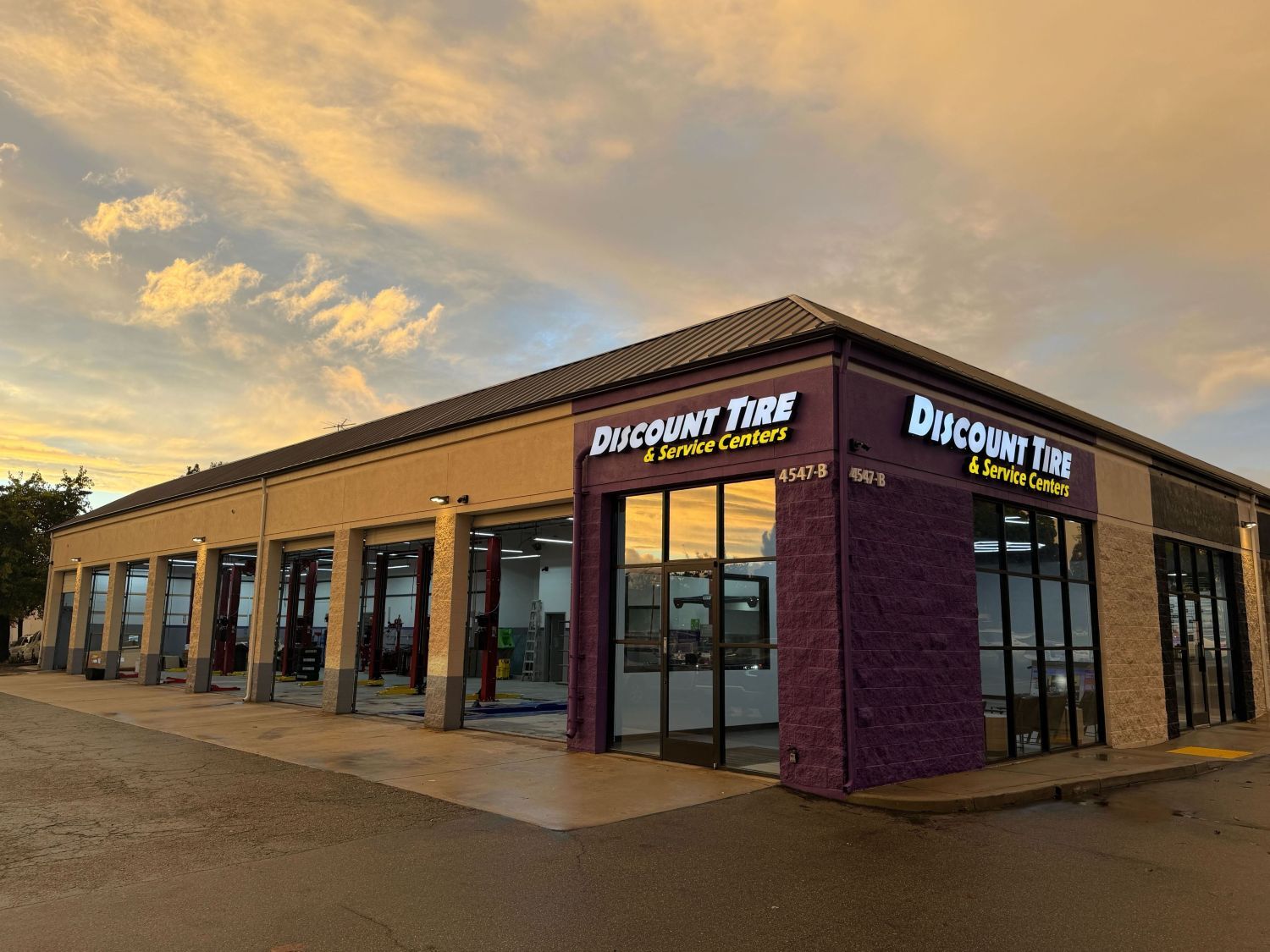 Discount Tire & Service Centers